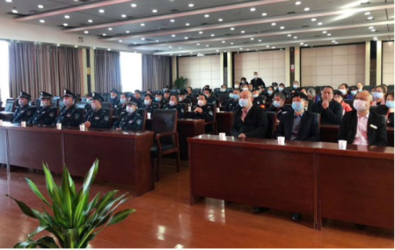 常德市康都物业服务有限公司,常德保安服务公司,保洁服务,墙外高空清洗服务